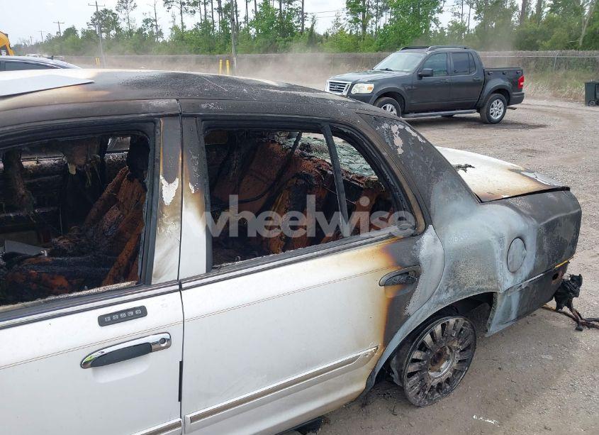 Photo 6 of 2007 Mercury Grand MARQUIS LS (VIN 2MEFM75V67X643409)