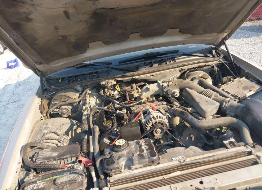 Photo 10 of 2008 Mercury Grand MARQUIS LS (VIN 2MEFM75V68X605891)