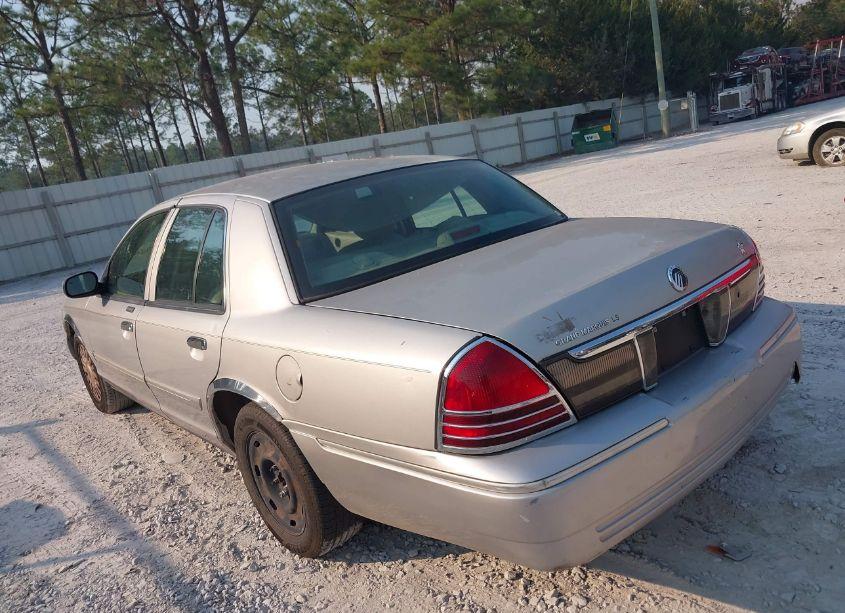 Photo 3 of 2008 Mercury Grand MARQUIS LS (VIN 2MEFM75V68X605891)