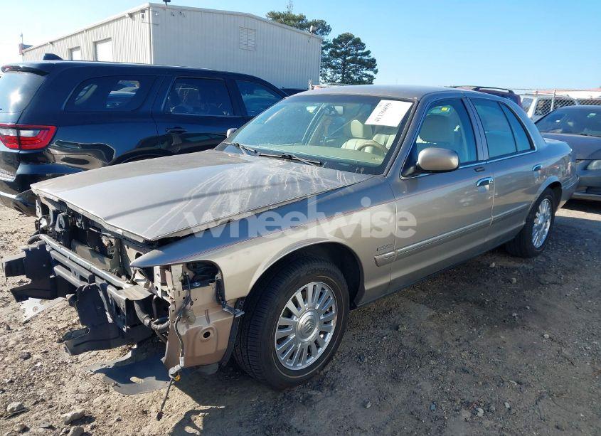 Photo 2 of 2006 Mercury Grand MARQUIS LS (VIN 2MEFM75V76X622793)