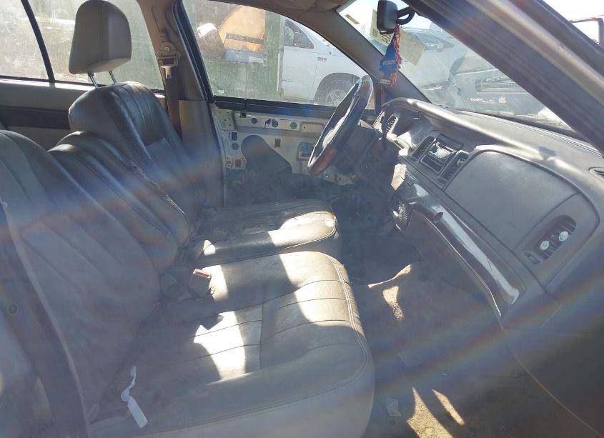 Photo 5 of 2008 Mercury Grand MARQUIS LS (VIN 2MEFM75V78X603504)