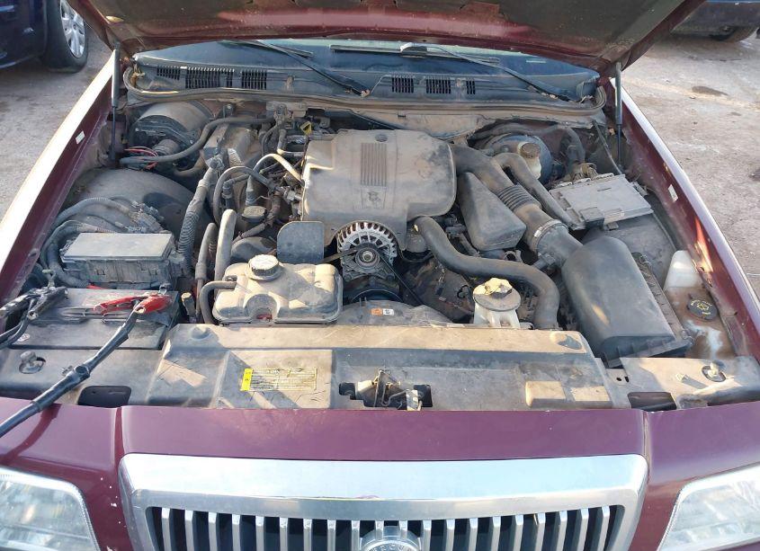 Photo 10 of 2008 Mercury Grand MARQUIS LS (VIN 2MEFM75V88X622899)