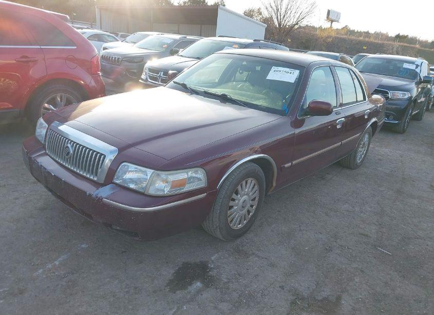 Photo 2 of 2008 Mercury Grand MARQUIS LS (VIN 2MEFM75V88X622899)