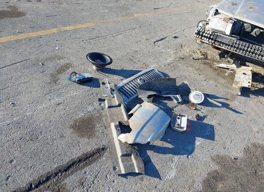 Photo 11 of 2008 Mercury Grand MARQUIS LS (VIN 2MEFM75V88X637595)