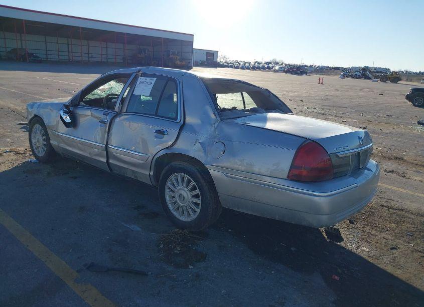 Photo 3 of 2008 Mercury Grand MARQUIS LS (VIN 2MEFM75V88X637595)