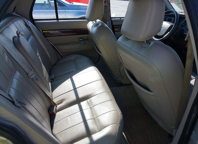 Photo 8 of 2008 Mercury Grand MARQUIS LS (VIN 2MEFM75V98X605464)