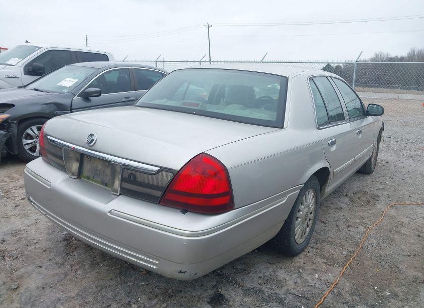 Photo 4 of 2007 Mercury Grand MARQUIS LS (VIN 2MEFM75VX7X610753)