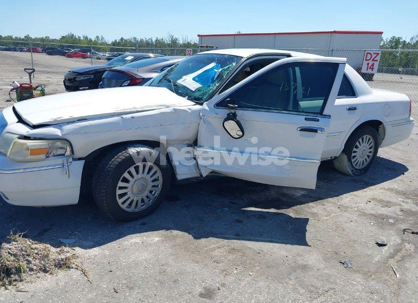 Photo 6 of 2007 Mercury Grand MARQUIS LS (VIN 2MEFM75VX7X623356)