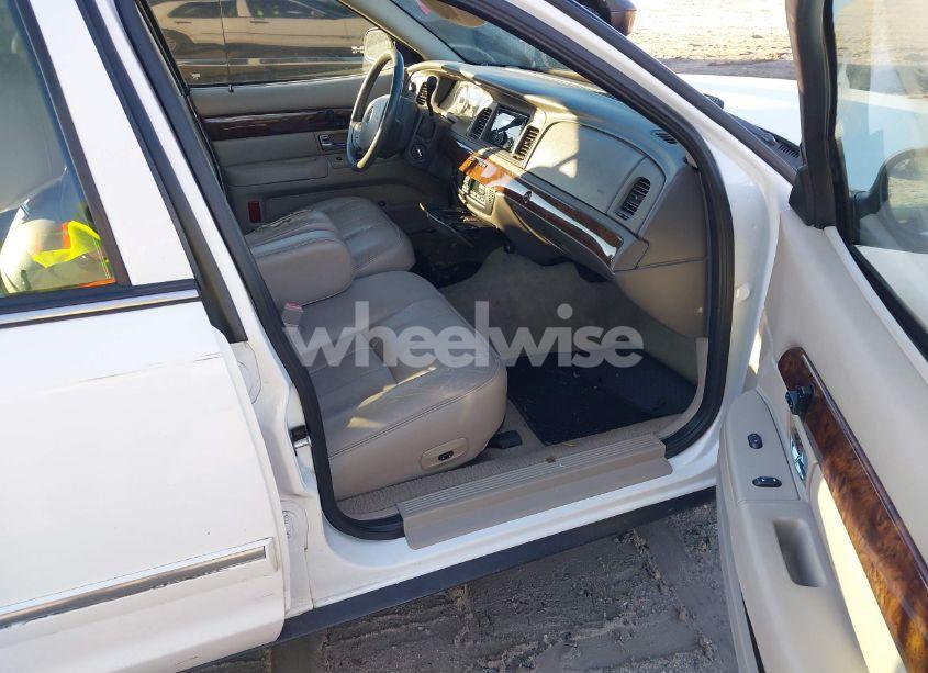 Photo 5 of 2007 Mercury Grand MARQUIS LS (VIN 2MEFM75VX7X634695)