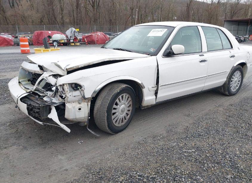 Photo 2 of 2007 Mercury Grand MARQUIS LS (VIN 2MEFM75VX7X637631)