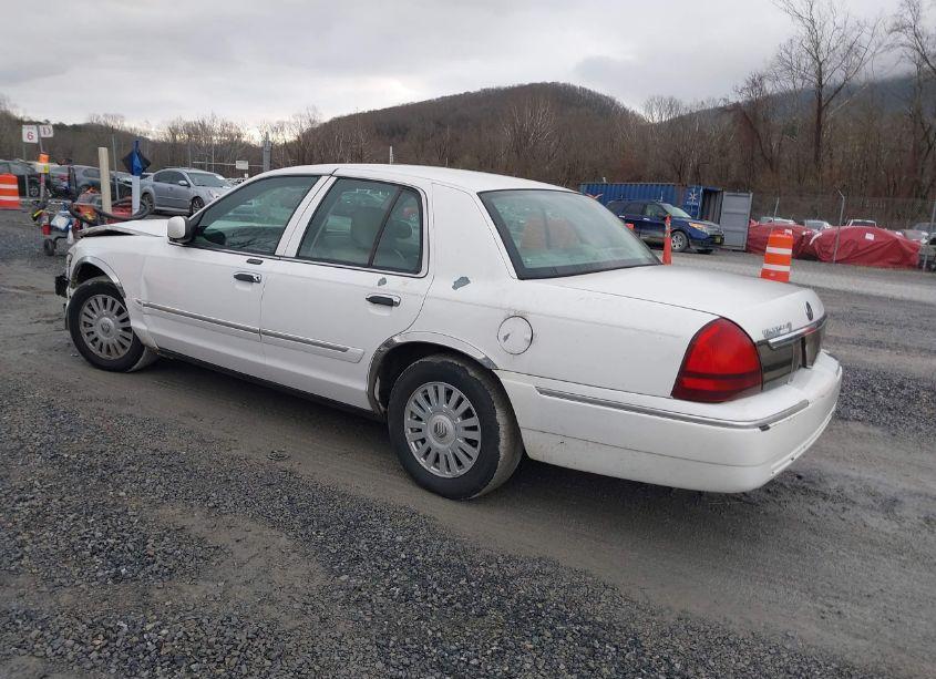 Photo 3 of 2007 Mercury Grand MARQUIS LS (VIN 2MEFM75VX7X637631)