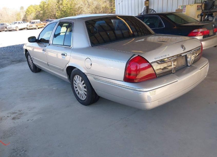 Photo 3 of 2008 Mercury Grand MARQUIS LS (VIN 2MEFM75VX8X602573)