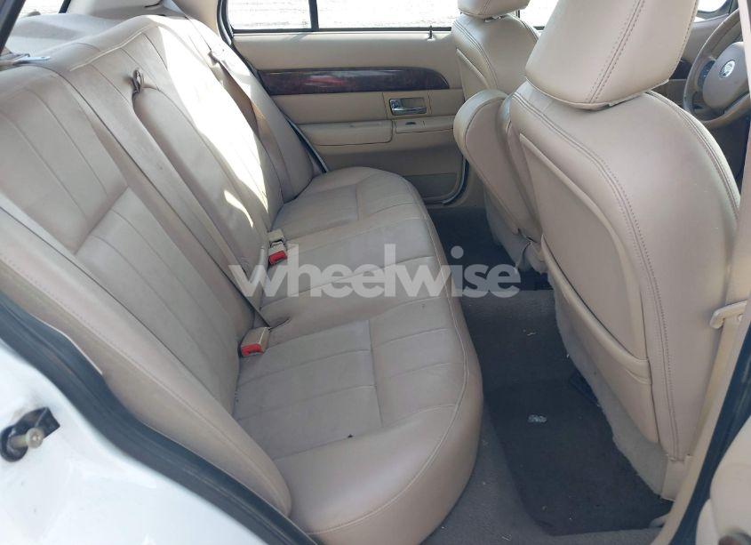 Photo 8 of 2005 Mercury Grand MARQUIS LS/LSE (VIN 2MEFM75W05X621461)