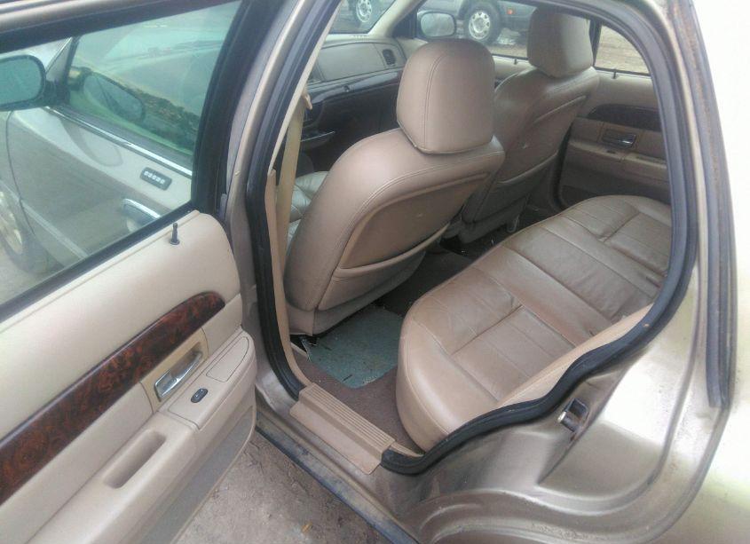 Photo 8 of 2005 Mercury Grand MARQUIS LS/LSE (VIN 2MEFM75W05X647980)