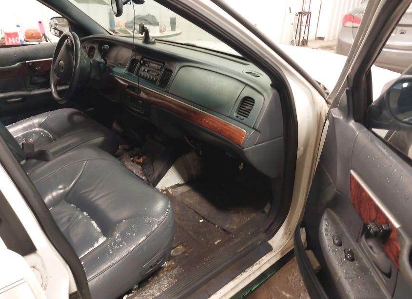 Photo 5 of 2002 Mercury Grand MARQUIS LS (VIN 2MEFM75W12X618905)