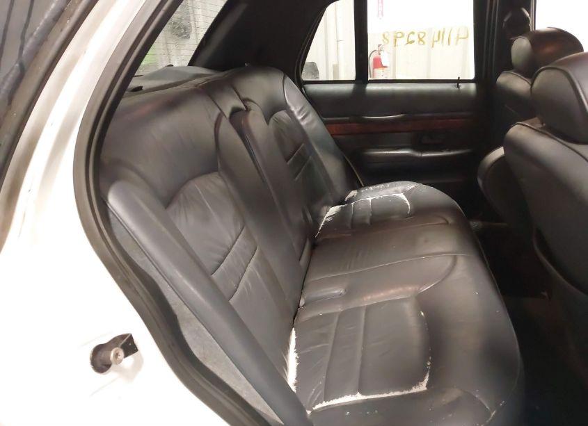 Photo 8 of 2002 Mercury Grand MARQUIS LS (VIN 2MEFM75W12X618905)