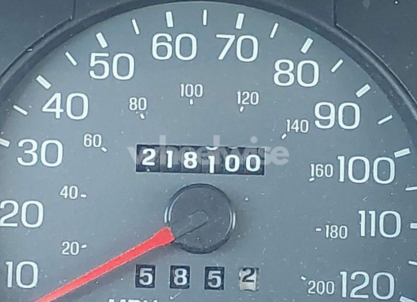 Photo 16 of 2003 Mercury Grand MARQUIS LS (VIN 2MEFM75W13X651906)