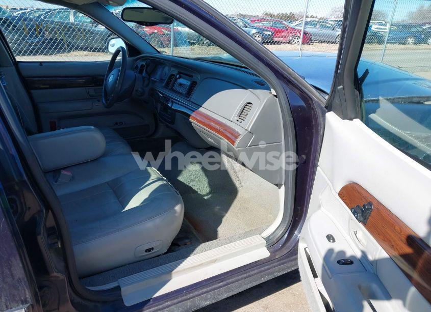 Photo 5 of 2003 Mercury Grand MARQUIS LS (VIN 2MEFM75W13X651906)