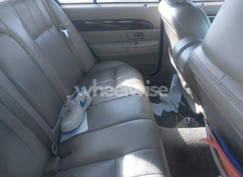 Photo 8 of 2004 Mercury Grand MARQUIS LS (VIN 2MEFM75W14X606756)