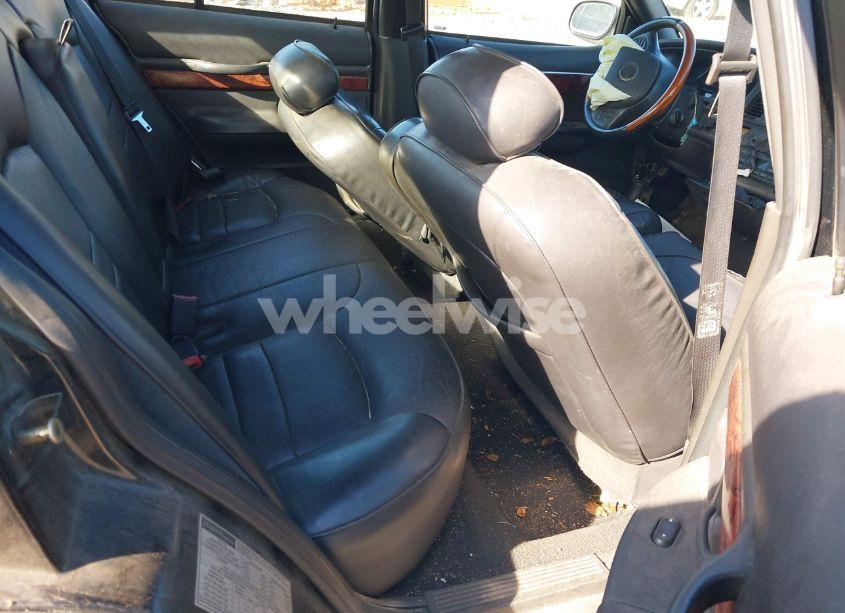 Photo 8 of 2002 Mercury Grand MARQUIS LS (VIN 2MEFM75W22X608500)