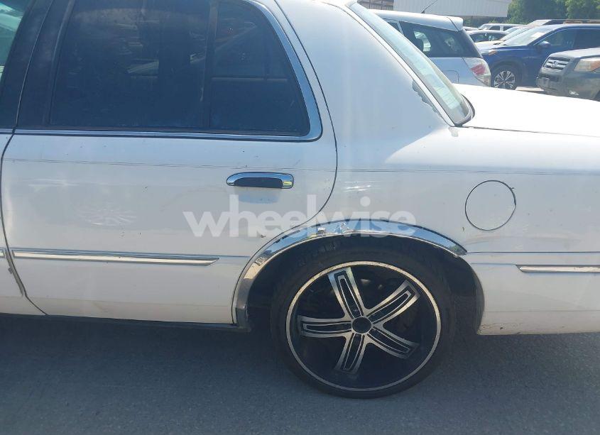 Photo 12 of 2000 Mercury Grand MARQUIS LS (VIN 2MEFM75W2YX731383)