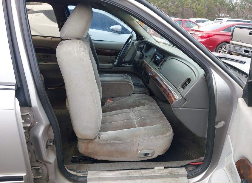 Photo 5 of 2004 Mercury Grand MARQUIS LS (VIN 2MEFM75W34X644974)