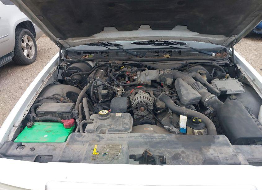 Photo 10 of 2005 Mercury Grand MARQUIS (VIN 2MEFM75W35X632583)