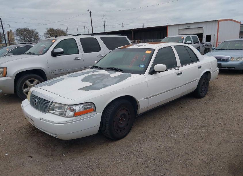 Photo 2 of 2005 Mercury Grand MARQUIS (VIN 2MEFM75W35X632583)