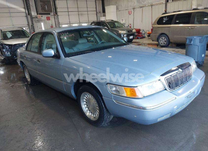1999 Mercury Grand MARQUIS LS (VIN 2MEFM75W3XX679910) main photo
