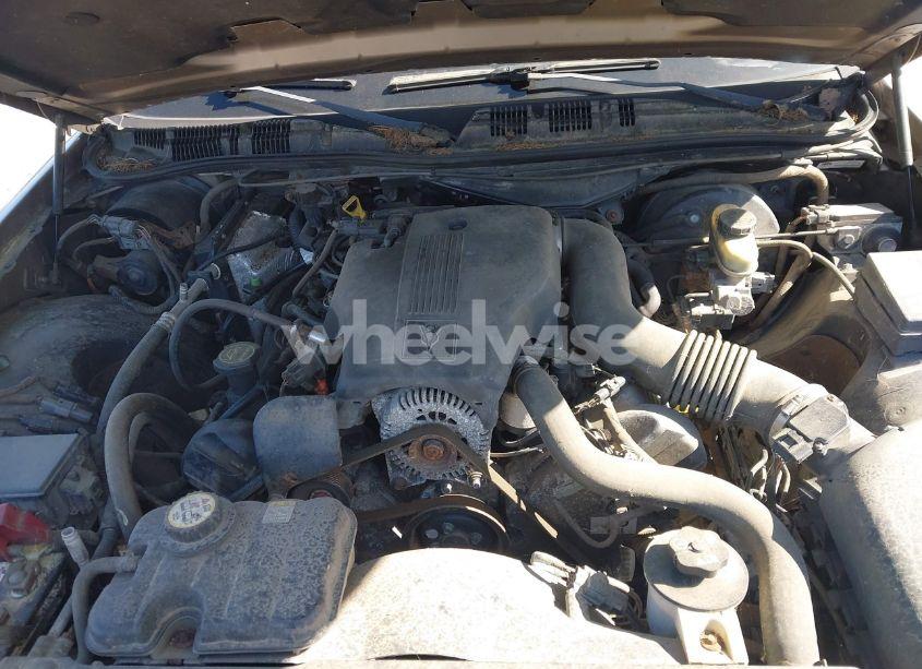 Photo 10 of 2004 Mercury Grand MARQUIS LS (VIN 2MEFM75W44X656311)