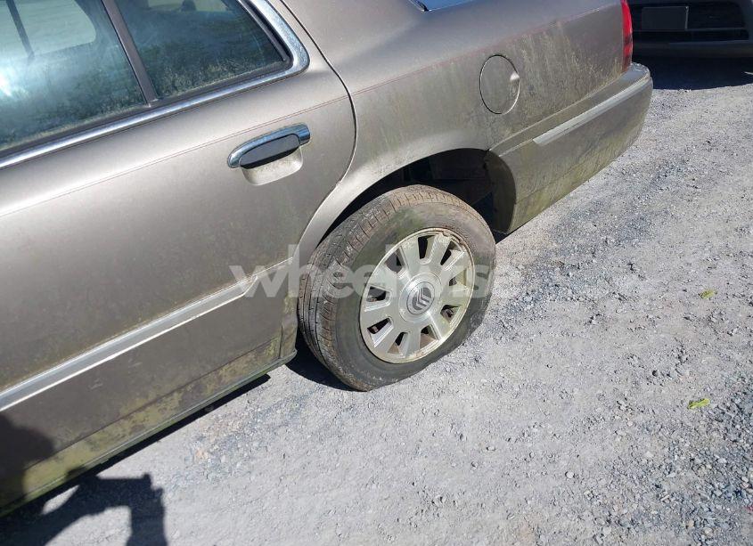 Photo 6 of 2004 Mercury Grand MARQUIS LS (VIN 2MEFM75W44X656311)