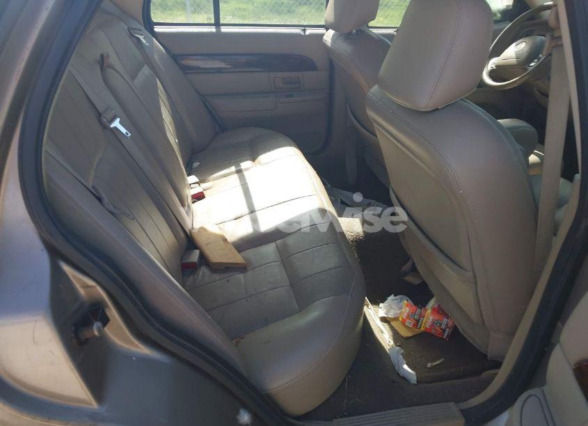 Photo 8 of 2004 Mercury Grand MARQUIS LS (VIN 2MEFM75W44X656311)