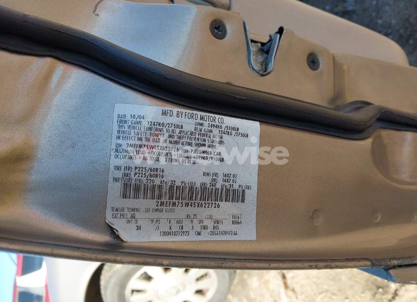 Photo 9 of 2005 Mercury Grand MARQUIS LS/LSE (VIN 2MEFM75W45X622726)