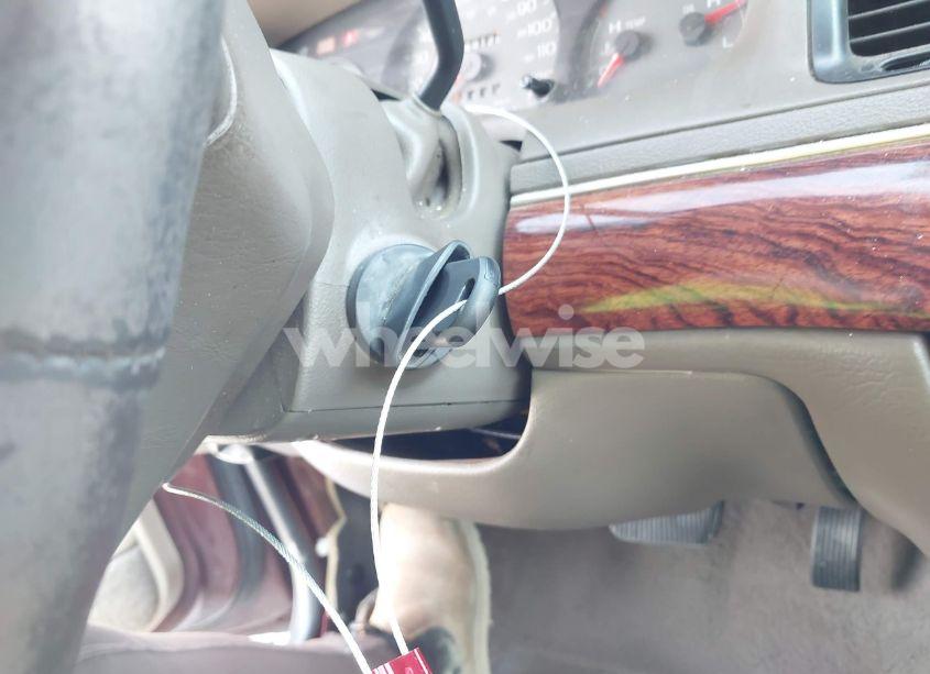 Photo 11 of 2002 Mercury Grand MARQUIS LS (VIN 2MEFM75W52X629762)