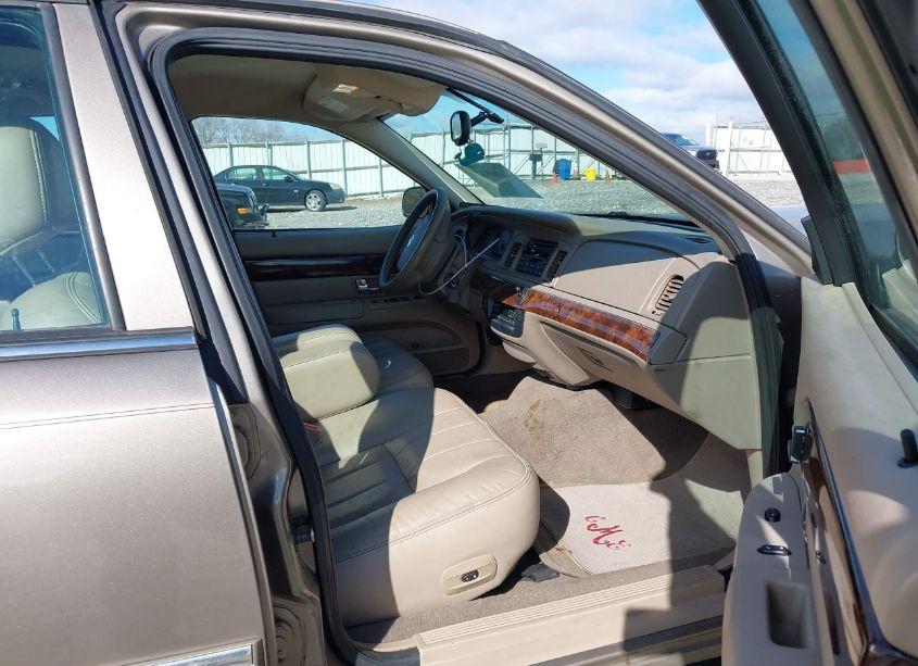 Photo 5 of 2005 Mercury Grand MARQUIS LS/LSE (VIN 2MEFM75W65X664976)