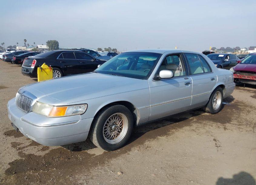 Photo 6 of 2002 Mercury Grand MARQUIS LS (VIN 2MEFM75W72X618603)