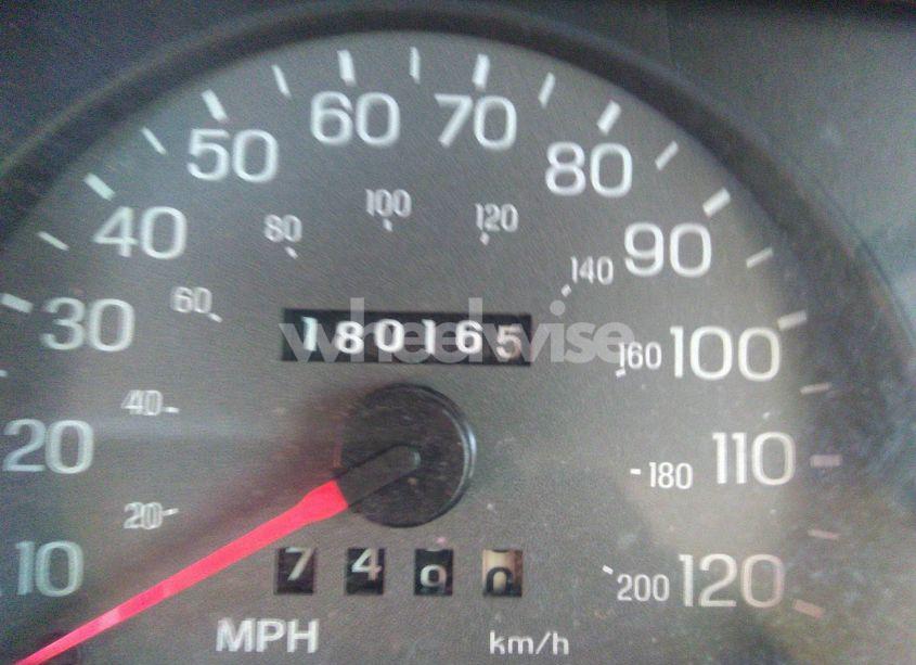 Photo 7 of 2002 Mercury Grand MARQUIS LS (VIN 2MEFM75W72X623901)