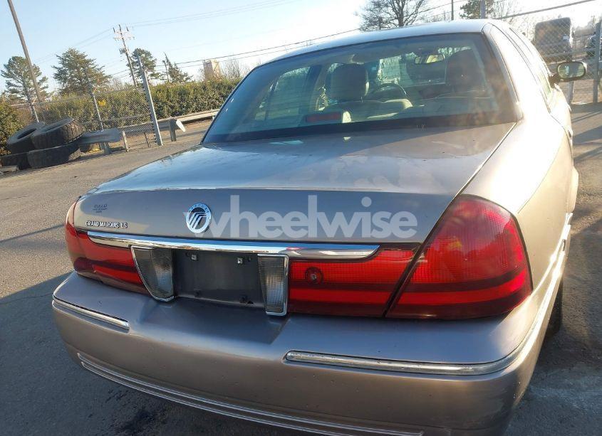 Photo 16 of 2004 Mercury Grand MARQUIS LS (VIN 2MEFM75W74X672308)