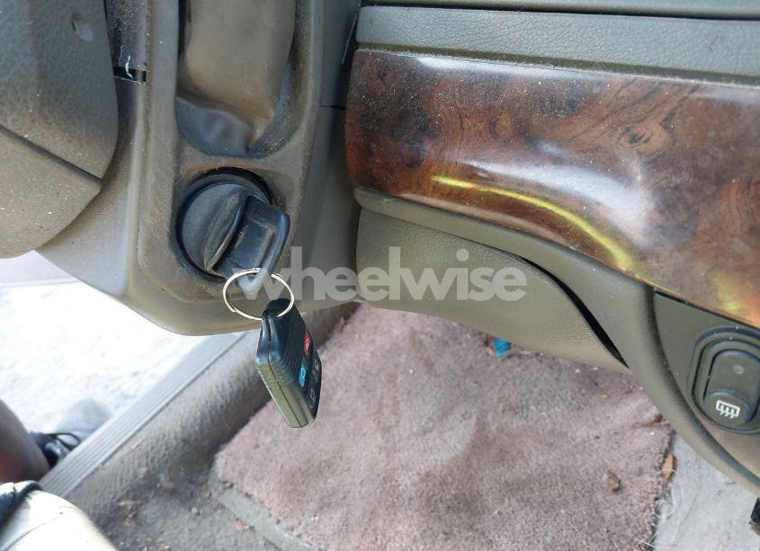 Photo 11 of 2007 Mercury Grand MARQUIS LS (VIN 2MEFM75W77X601517)