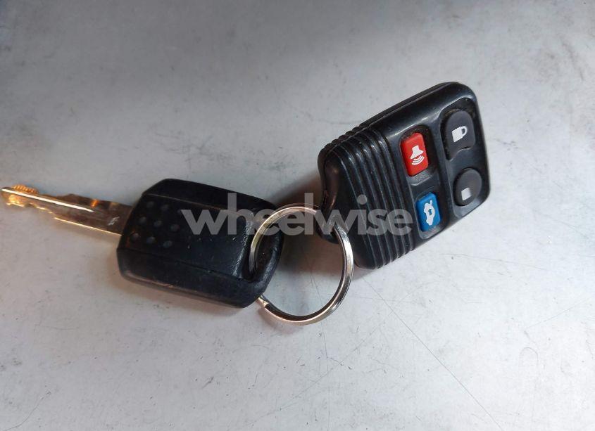 Photo 11 of 2007 Mercury Grand MARQUIS LS (VIN 2MEFM75W77X622268)