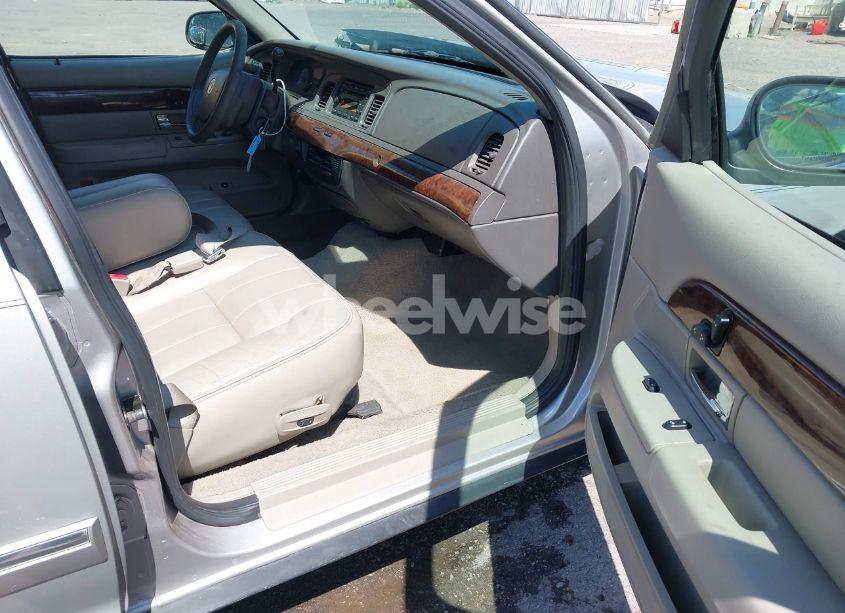 Photo 5 of 2007 Mercury Grand MARQUIS LS (VIN 2MEFM75W77X622268)