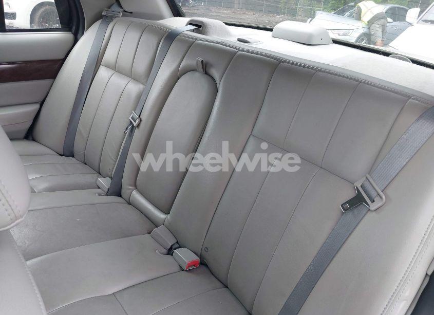 Photo 8 of 2004 Mercury Grand MARQUIS LS (VIN 2MEFM75W84X607015)