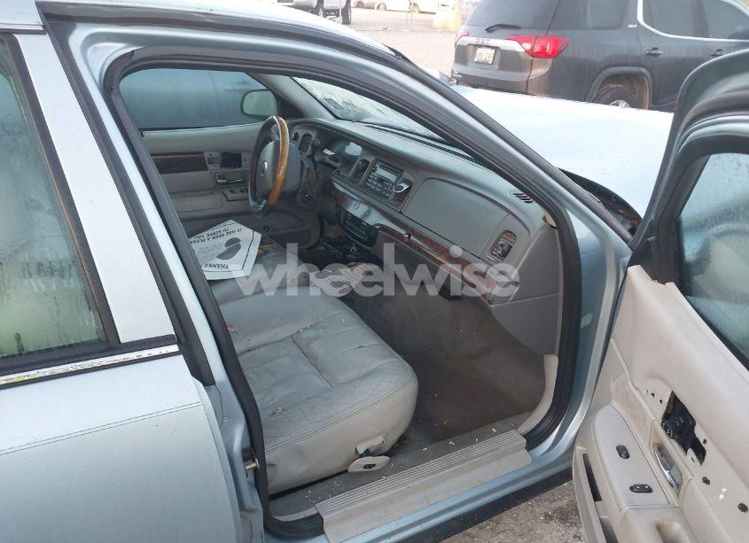 Photo 5 of 2005 Mercury Grand MARQUIS (VIN 2MEFM75W85X631039)