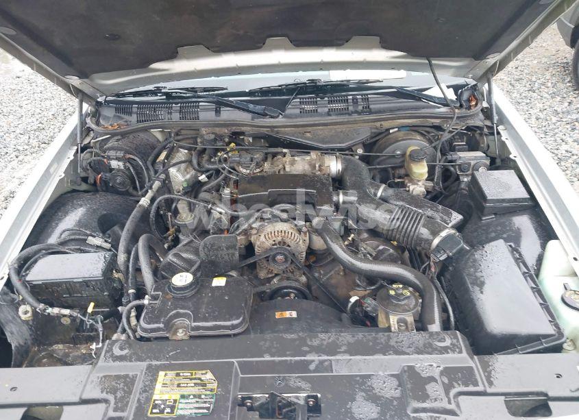 Photo 10 of 2003 Mercury Grand MARQUIS LS (VIN 2MEFM75W93X604400)