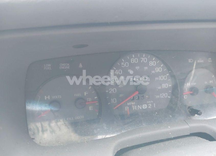 Photo 7 of 2003 Mercury Grand MARQUIS LS (VIN 2MEFM75W93X604400)