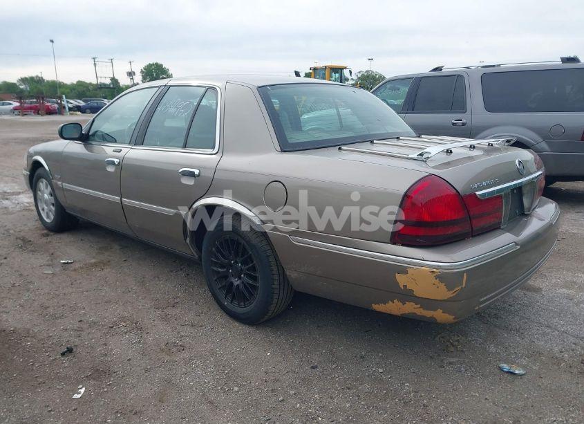 Photo 3 of 2003 Mercury Grand MARQUIS LS (VIN 2MEFM75W93X626557)