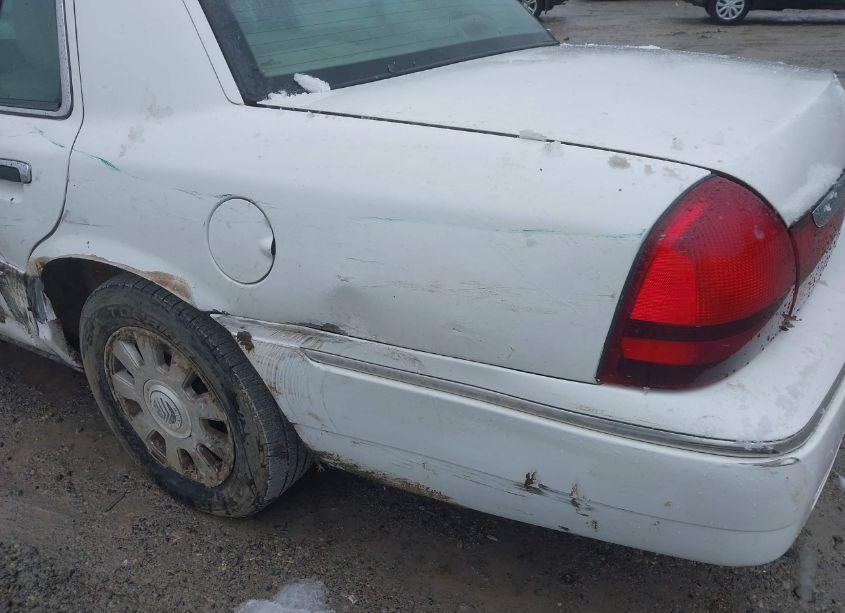 Photo 18 of 2005 Mercury Grand MARQUIS LS/LSE (VIN 2MEFM75W95X656757)