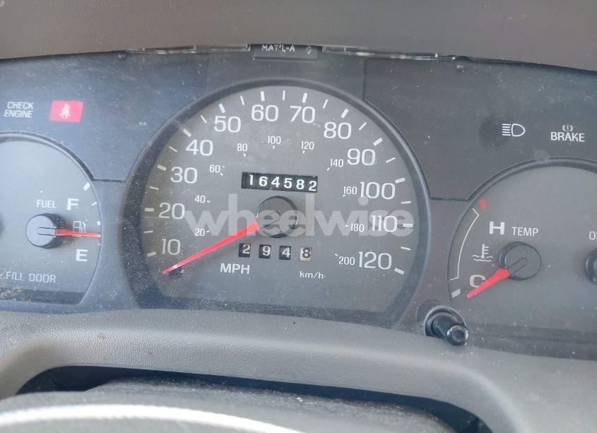 Photo 7 of 2002 Mercury Grand MARQUIS LS (VIN 2MEFM75WX2X602511)