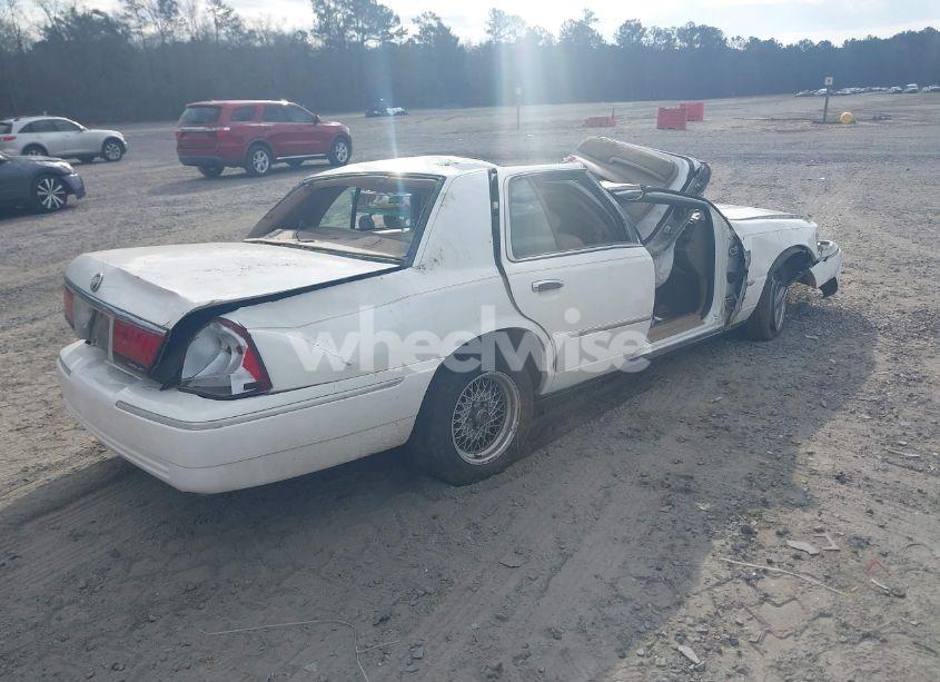 Photo 4 of 2002 Mercury Grand MARQUIS LS (VIN 2MEFM75WX2X606459)
