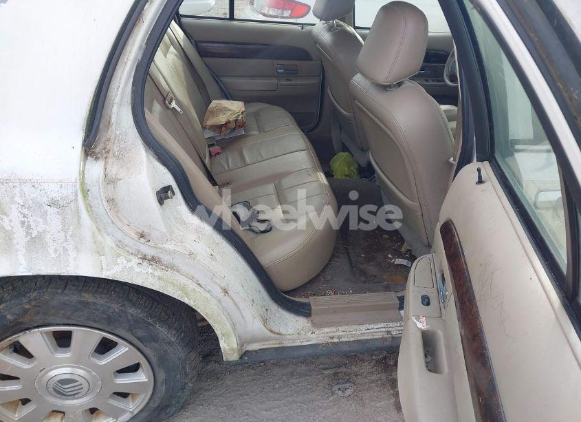 Photo 8 of 2005 Mercury Grand MARQUIS (VIN 2MEFM75WX5X640812)